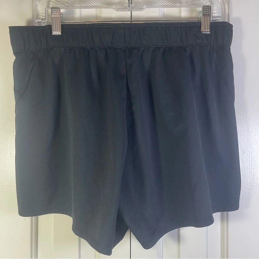 Nike Black Athletic Shorts Size‎ Large T7